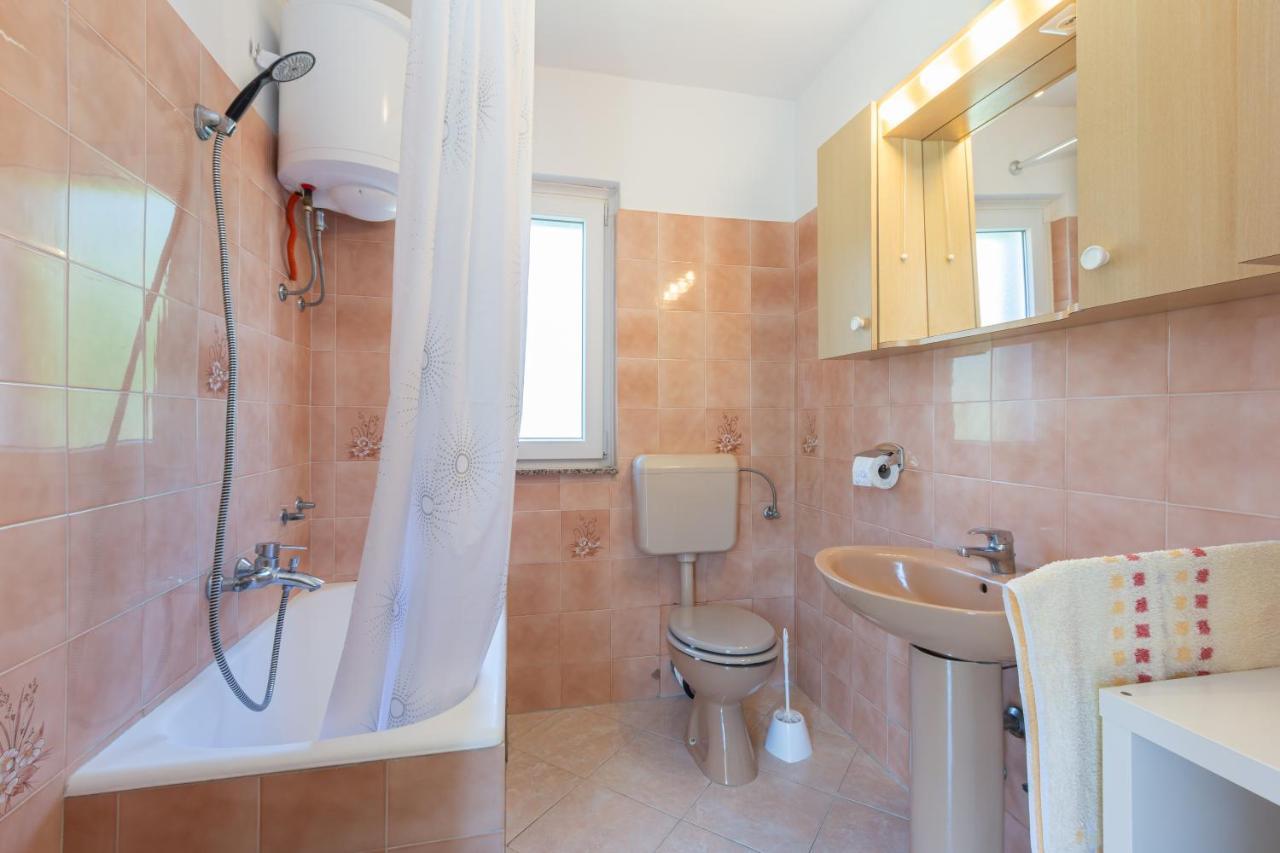 Apartment Beti With Balcony Baška Zewnętrze zdjęcie