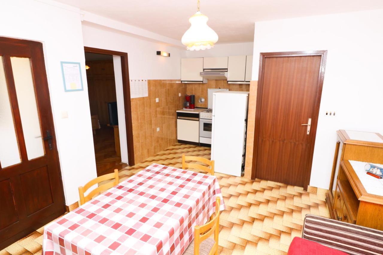 Apartment Beti With Balcony Baška Zewnętrze zdjęcie