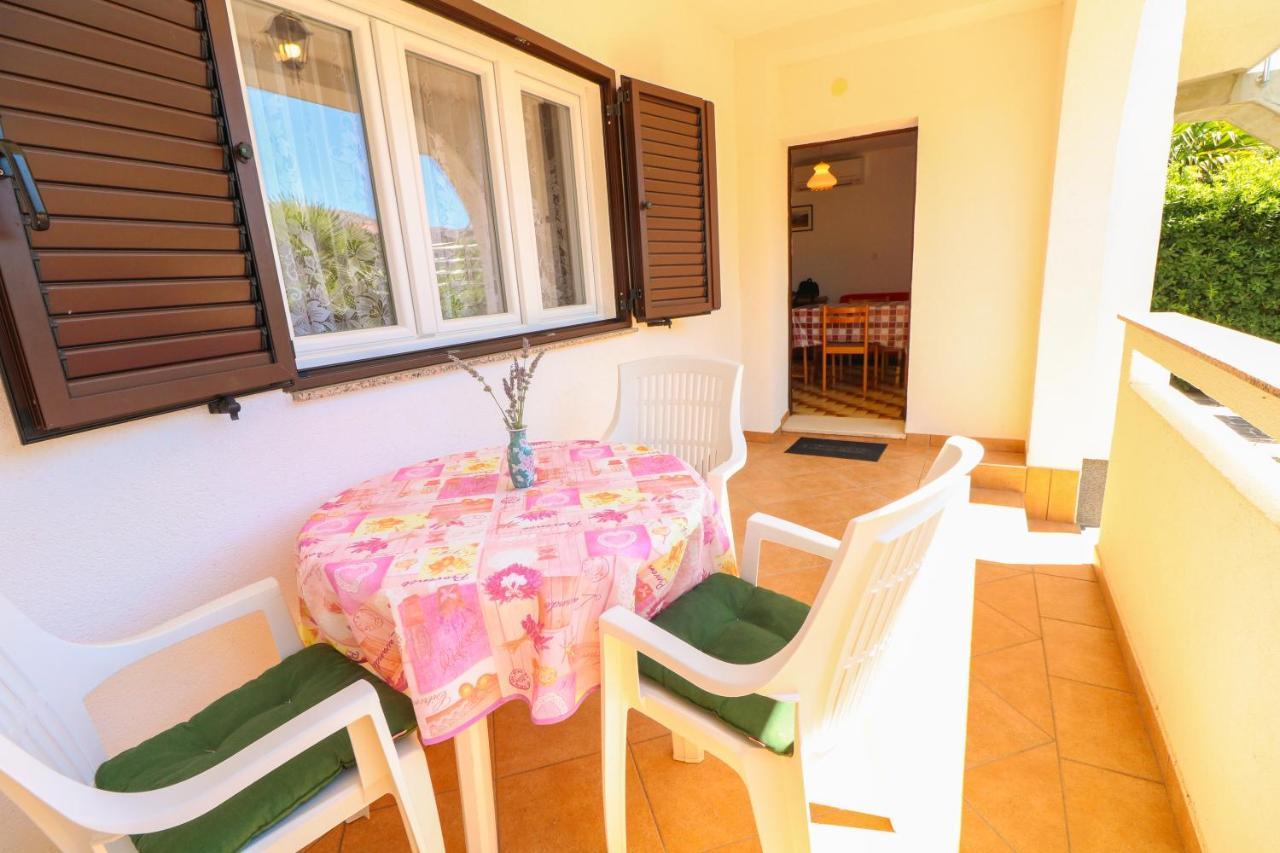 Apartment Beti With Balcony Baška Zewnętrze zdjęcie